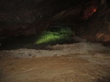 Красные пещеры. © by columbista.com. Дата: 07.06.2017