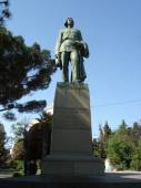 Памятник Горькому в Ялте. © by columbista.com. Дата: 22.03.2020