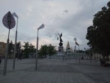 Площадь Конституции. © by columbista.com. Дата: 08.06.2017