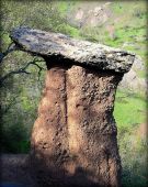 Каменные грибы (Долина Сотеры). © AnnaPerederiy @ Wikimedia Commons / CC BY-SA 3.0.