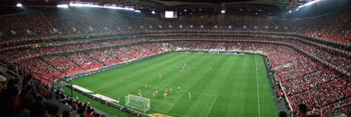 Стадион "Эштадиу да Луш". © Estádio da Luz @ Wikimedia Commons / CC BY-SA 2.0	.