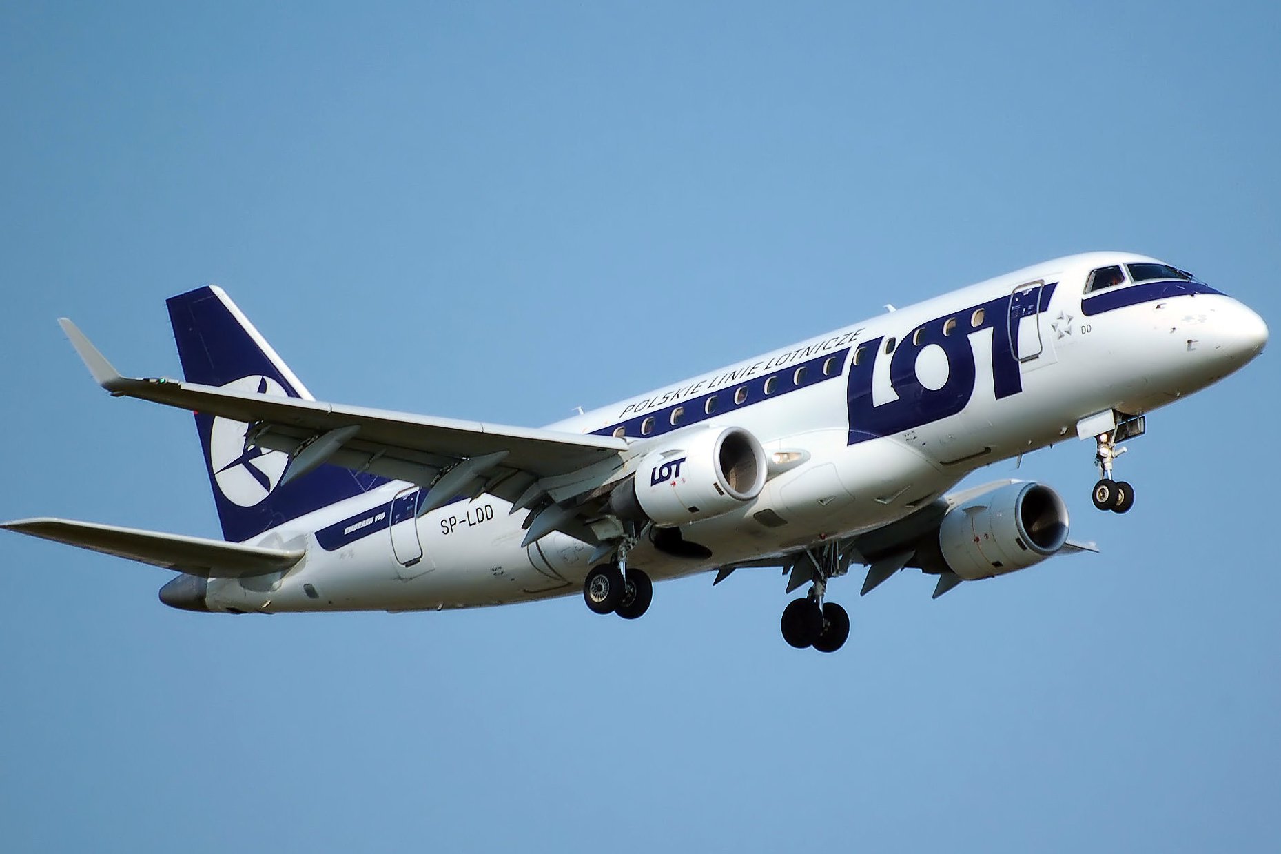 lot polish airlines travel agency