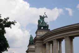 Памятник тысячелетия Венгрии. © by columbista.com. Дата: 02.07.2019
