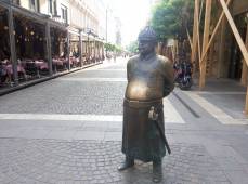 Памятник полицейскому в Будапеште. © by columbista.com. Дата: 02.07.2019