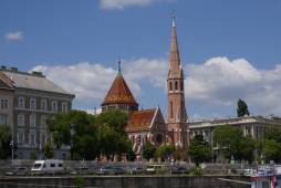 Кальвинистская церковь в Будапеште. © by columbista.com. Дата: 02.07.2019