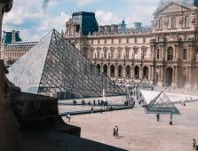 Лувр. © by columbista.com. Дата: 09.11.2025