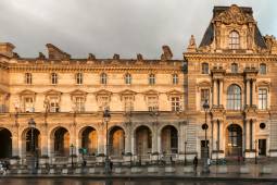 Лувр. © by columbista.com. Дата: 09.11.2025