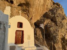 Часовня Панагия Катефиани. © by columbista.com. Дата: 27.07.2025